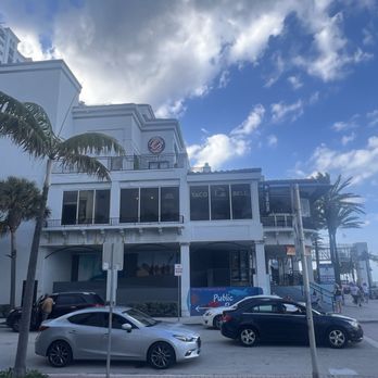 Beach Place Gallery - Shopping Centers Near Me - Fort Lauderdale, Florida Beach Place Gallery - Shopping Centers Near Me - Fort Lauderdale, Florida