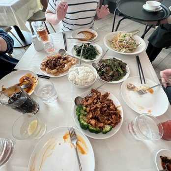 Panda Inn - Full table! - Chinese Near Me - Glendale, California Panda Inn - Full table! - Chinese Near Me - Glendale, California