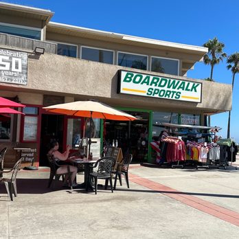 Newport Pier - Landmarks & Historical Buildings Near Me - Newport Beach, California