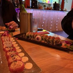 Inari Sushi Fusion Kendall - Tuna delight