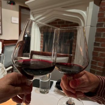 Ruth's Chris Steakhouse - Cheers! - Steakhouses Near Me - Asheville, North Carolina Ruth's Chris Steakhouse - Cheers! - Steakhouses Near Me - Asheville, North Carolina