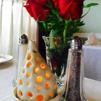 Lynn's Bistro - French Near Me - Kirkland, Washington