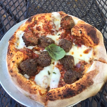 Plank Road Pizza - Pizza Near Me - Cottleville, Missouri