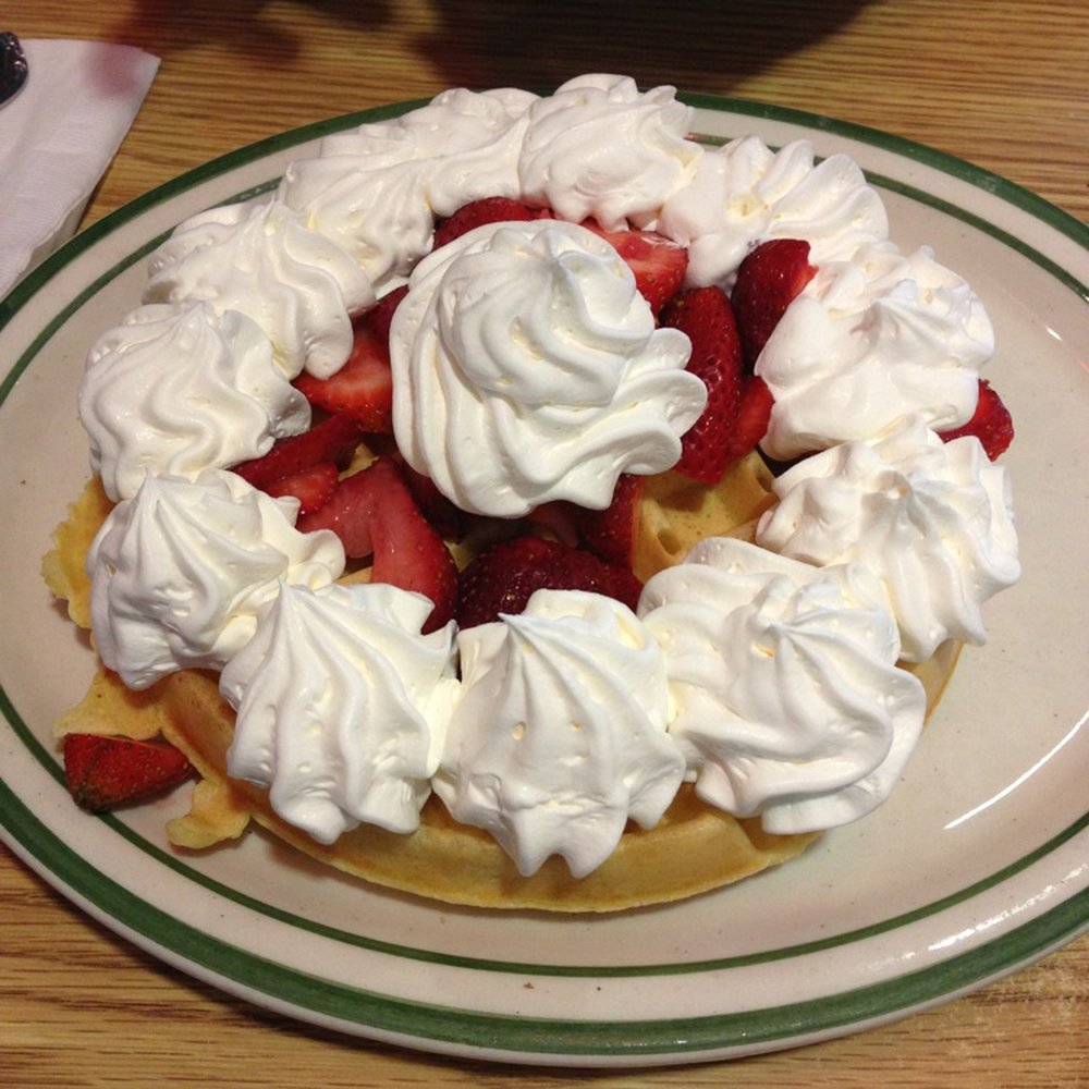 Penfold's Cafe & Bakery - Strawberry Waffles!! - Breakfast & Brunch Near Me - Temecula, California