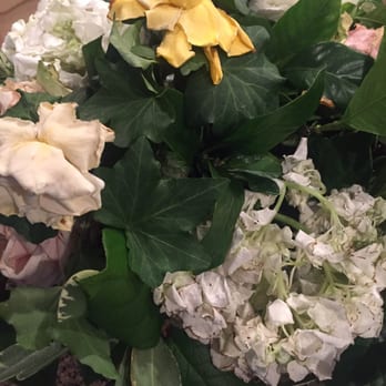 Petals, A Florist - 2 days after delivery, $150 arrangement was dead - Florists Near Me - Plano, Texas