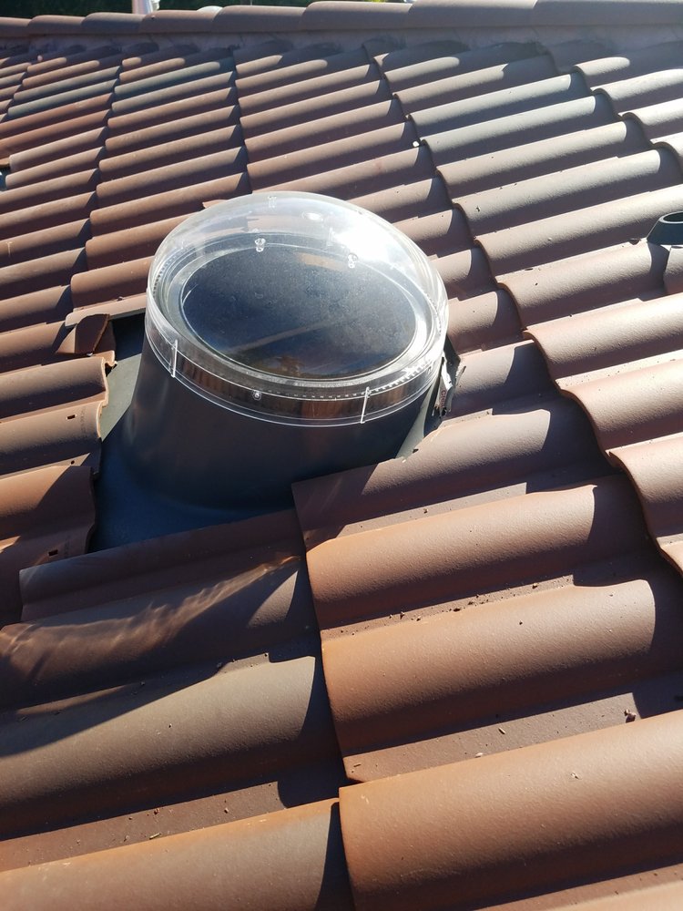 Slide of Buck's Roofing