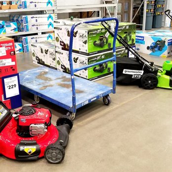 Lowe's Home Improvement - Hardware Stores Near Me - Madera, California