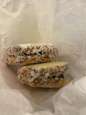 Venga Empanadas by null
