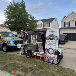 Barkuterie Shop - Mobile cart