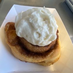 Pah's On A Roll - Amazing Cinnamon Roll