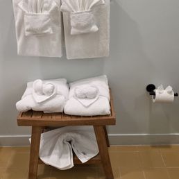 Towels in the bathroom, so nice. Towels in the bathroom, so nice.