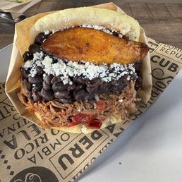 Arepa Pabellón Arepa Pabellón
