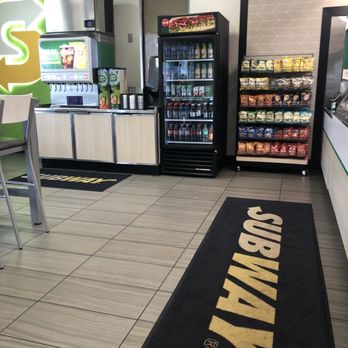 Subway - Drinks and Chips station - Fast Food Near Me - Mooresville, Indiana