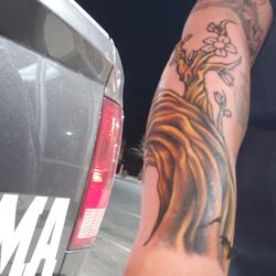 Deviant Tattoo Studio