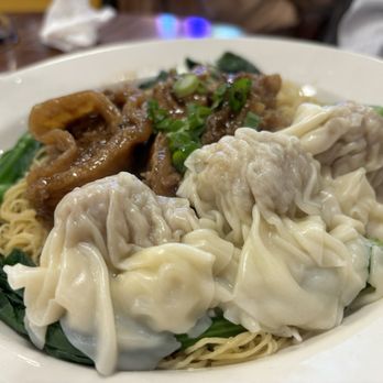 Alice’s Kitchen - Wonton and beef briaket Lo mein - Noodles Near Me - Temple City, California