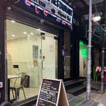 Que Rico - Exterior. Entrance - Dominican Near Me - New York, New York