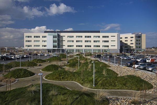 Kaiser Permanente Modesto Medical Center and Medical Offices by null