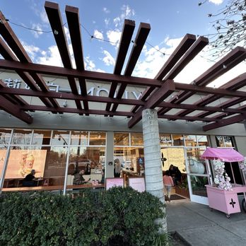 Molly Tea - Storefront - Bubble Tea Near Me - Cupertino, California