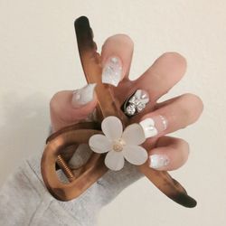 Wedding nails