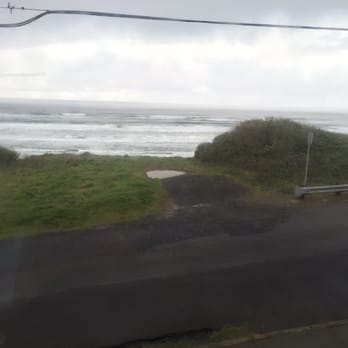 The Waves Hotel - View from room 226 - Hotels Near Me - Newport, Oregon The Waves Hotel - View from room 226 - Hotels Near Me - Newport, Oregon