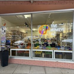 Five Monkeys - Our cute storefront
