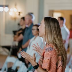 The Vine - Worship with us at 10am
