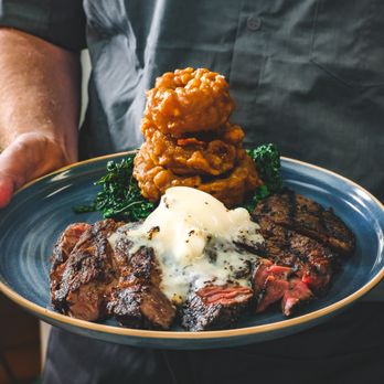 Porter Kitchen + Bar - Bars Near Me - Freeport, Maine