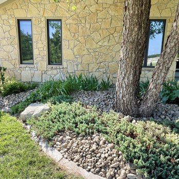 Bossy Oak Landscaping - Front of house - Landscaping Near Me Bossy Oak Landscaping - Front of house - Landscaping Near Me