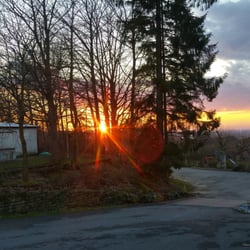 Berghütte Krainhagen - Lecker essen in entspannter Athmosphäre und den  schönen Sonnenuntergang gibs gratis dazu