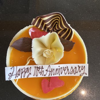 Masse's Pastries - Passion fruit cake - Bakeries Near Me - Berkeley, California