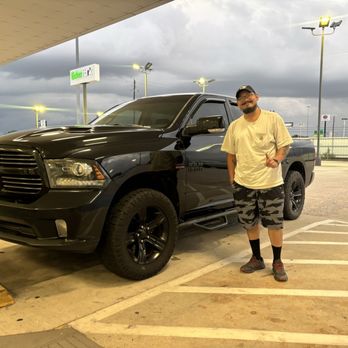 EchoPark Automotive Houston - North Freeway - Used Car Dealers Near Me - Houston, Texas EchoPark Automotive Houston - North Freeway - Used Car Dealers Near Me - Houston, Texas