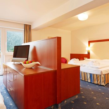 KUHOTEL by Rilano - Family Suite Tirol - Hotels Near Me - Waidring, 7