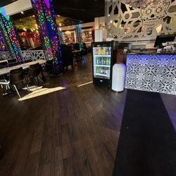 El Dorado - Front Desk
