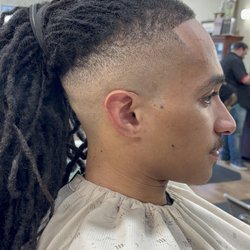 Privileged Professional Barbershop - High skin Fade and LineUp by Blends by E aka Erika