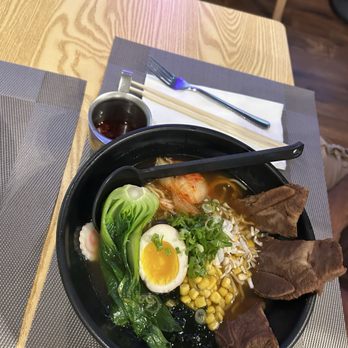 Kinlin - Sushi Bars Near Me - Watertown, South Dakota