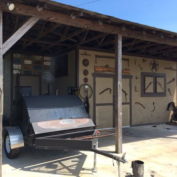 Jo Jo's Backyard BBQ - a bbq in the shade - Barbeque Near Me - Lancaster, South Carolina