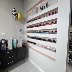Savoir Nail Boutique