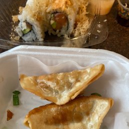 Sushi is fresh and the Gyoza's are nice and warm! Sushi is fresh and the Gyoza's are nice and warm!