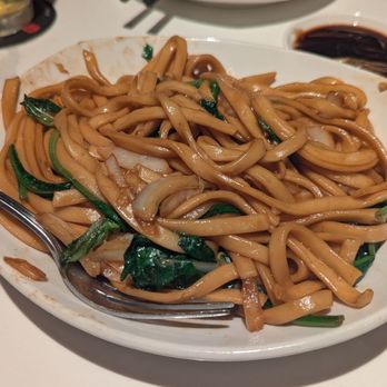 Din Tai Fung - Noodles Wok Stirred - Taiwanese Near Me - Bellevue, Washington Din Tai Fung - Noodles Wok Stirred - Taiwanese Near Me - Bellevue, Washington