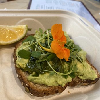 Olena Cafe - Mac pesto avocado toast - Coffee & Tea Near Me - Honolulu, Hawaii