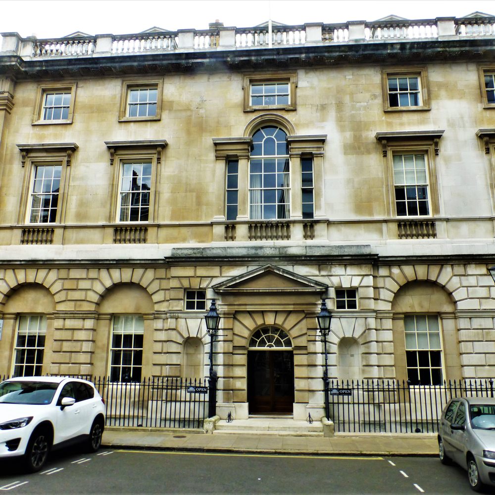 Spencer House - The Spencer House entrance. - Landmarks & Historical Buildings Near Me - London, XGL