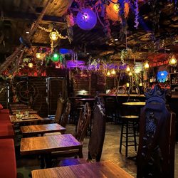 Stray Pirate - Tropical Cocktails and Effects - Pirate theming is immaculate!