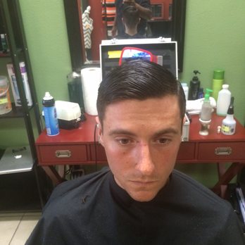 Dtour Kuts Barbershop - Barbers Near Me - Banning, California