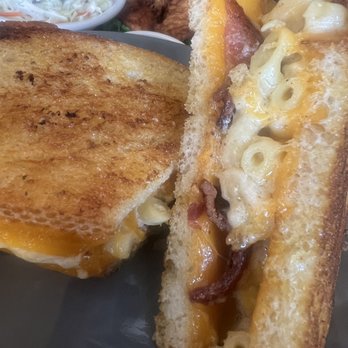 Temperate Habits Brewing Company - Mac & Cheese Sandwich - Breweries Near Me - Mount Vernon, Washington Temperate Habits Brewing Company - Mac & Cheese Sandwich - Breweries Near Me - Mount Vernon, Washington