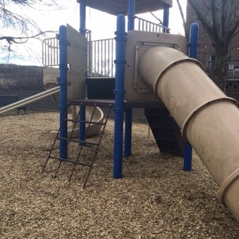 Foxcroft Heights Park - Playground - Parks Near Me - Arlington, Virginia Foxcroft Heights Park - Playground - Parks Near Me - Arlington, Virginia