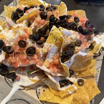 Capt'n Jack's Island Grill - Nachos.  Stay away. - American Near Me - Wildwood, New Jersey