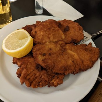 Gasthaus Pöschl - schnitzel - Gastropubs Near Me - Vienna, 9