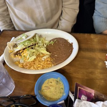 Los Hermanos Mexican Restaurant - Taco dinner - Mexican Near Me - Terrell, Texas Los Hermanos Mexican Restaurant - Taco dinner - Mexican Near Me - Terrell, Texas