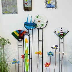 Fusion Gallery and Studio - Glass artwork for garden