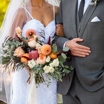 Tre Fiori Floral Studio - Florists Near Me Tre Fiori Floral Studio - Florists Near Me